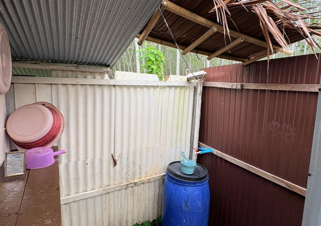 Outdoor bamboo eco shower for farmstay volunteers